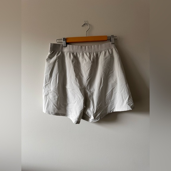 The North Face FlashDry Shorts - Picture 2 of 3